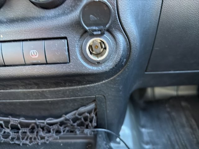 Used 2014 Jeep Wrangler Unlimited Sahara w/ Connectivity Group AWD/4WD image 26