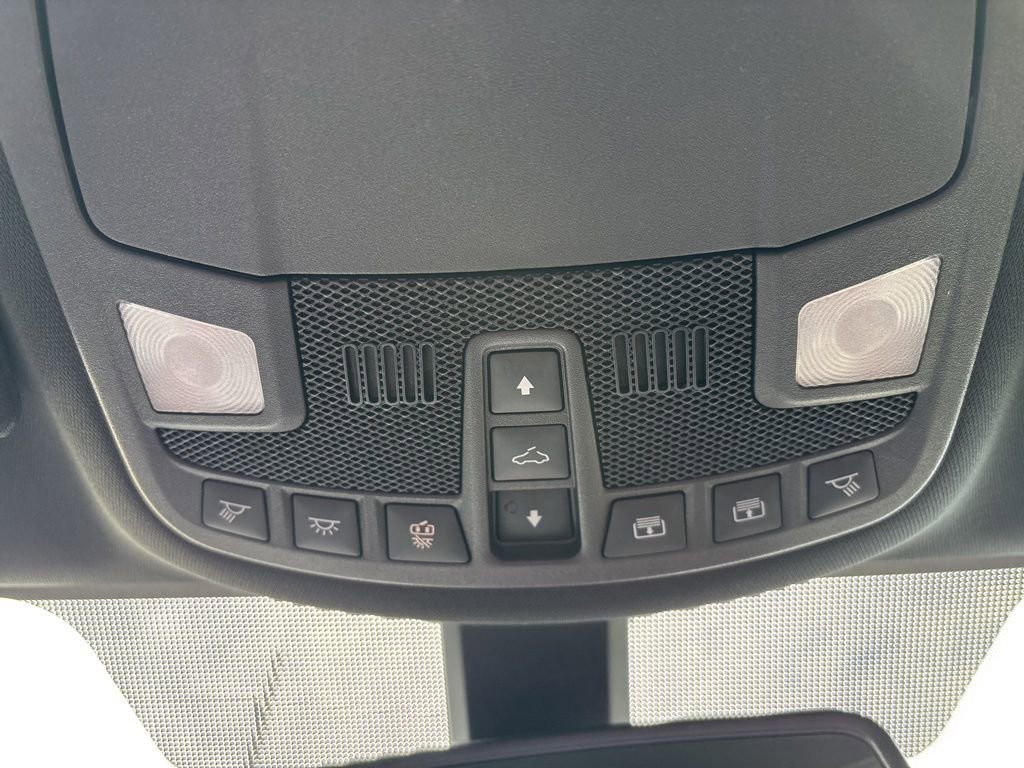 Used 2017 Lincoln MKC Select w/ Lincoln MKC Climate Package image 27