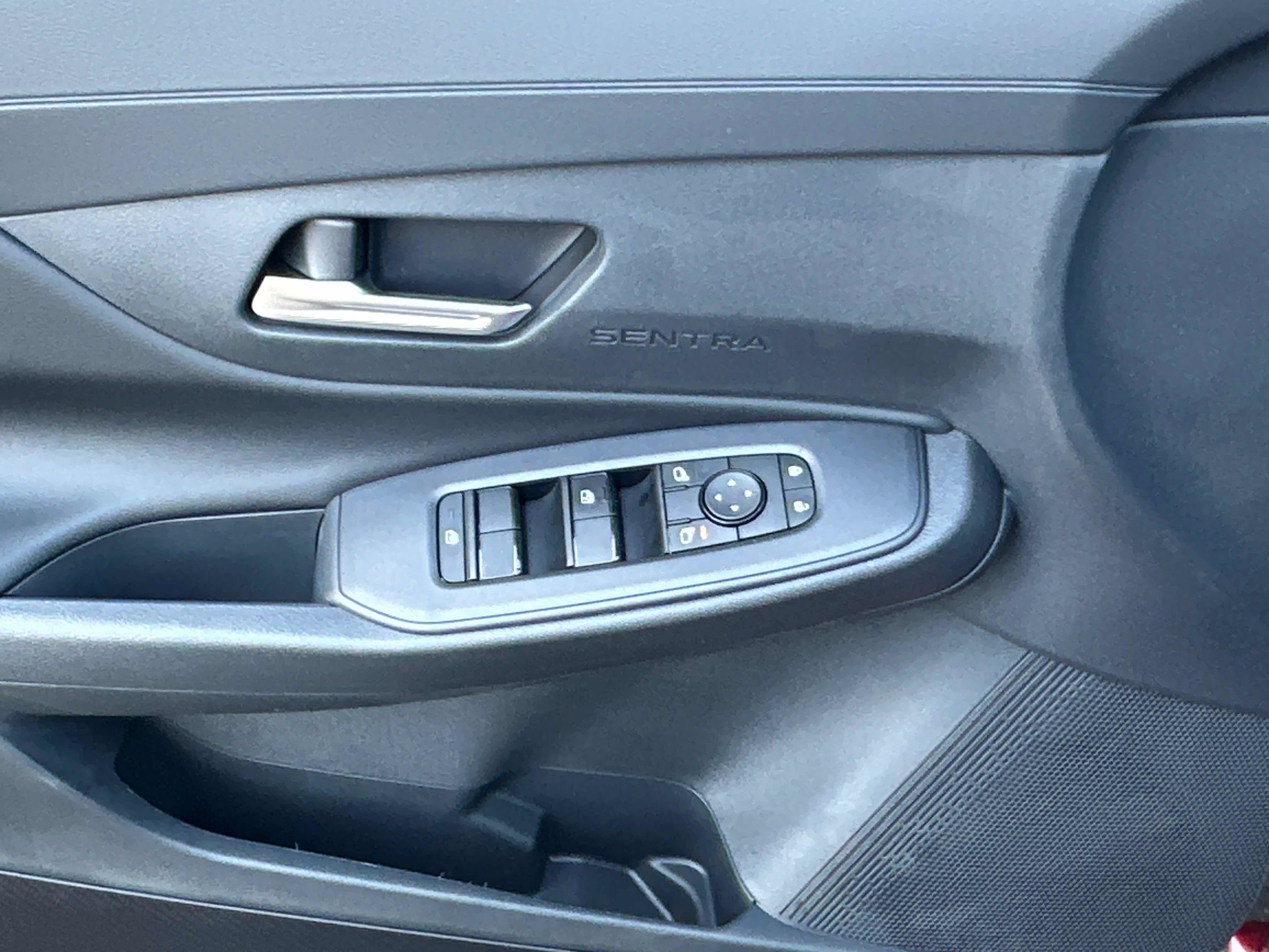 New 2026 Nissan Sentra SV w/ SV Convenience Package FWD image 16
