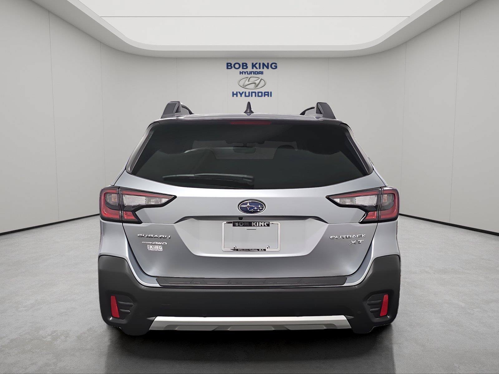 Used 2021 Subaru Outback Limited XT w/ Popular Package #2 AWD/4WD image 4