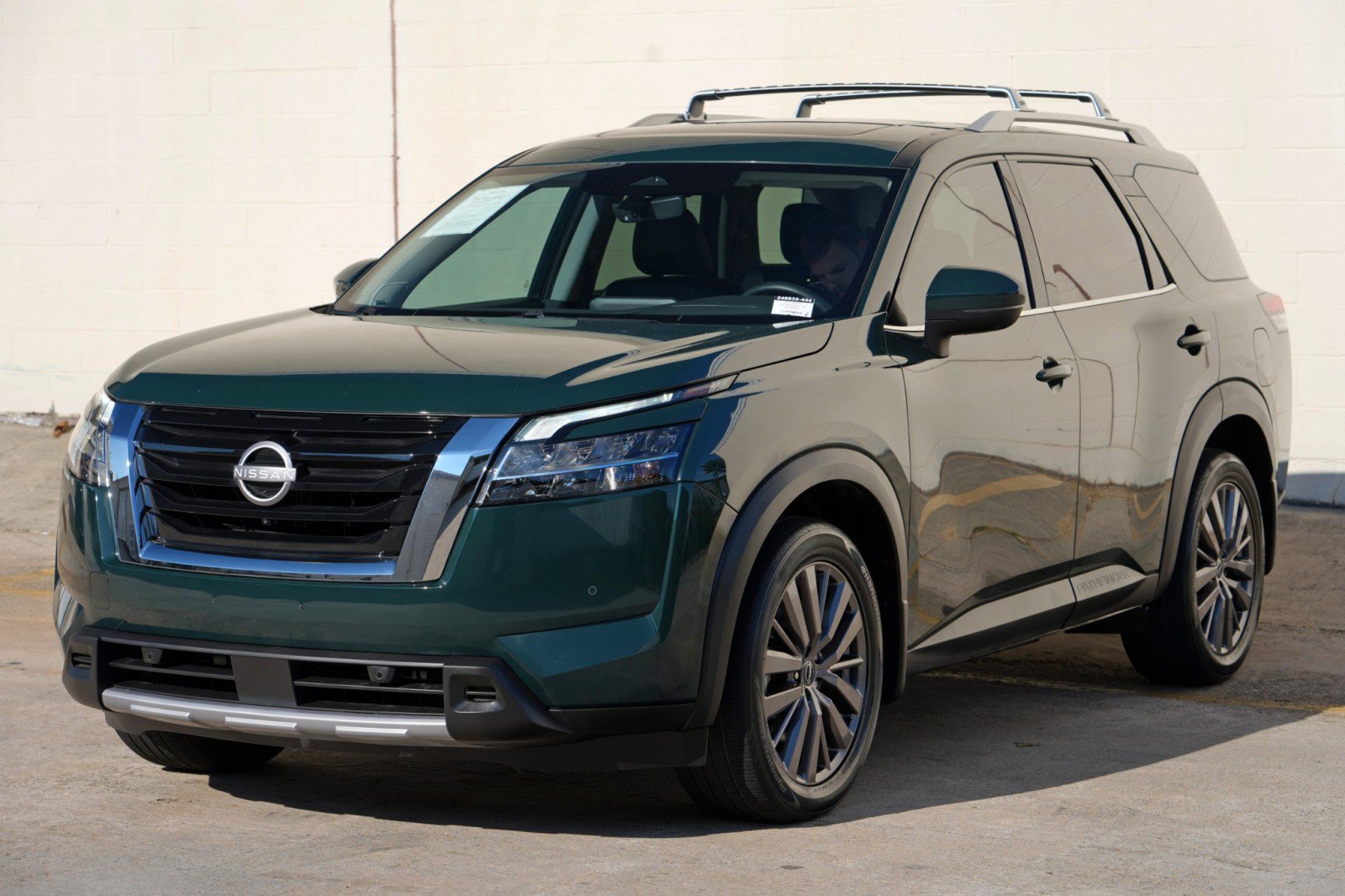 Used 2023 Nissan Pathfinder SL w/ SL Premium Package FWD image 48