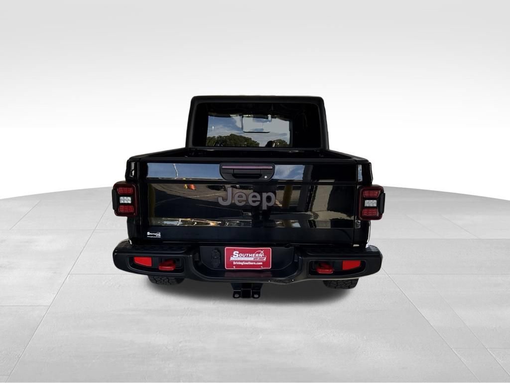 Used 2026 Jeep Gladiator Rubicon AWD/4WD image 4