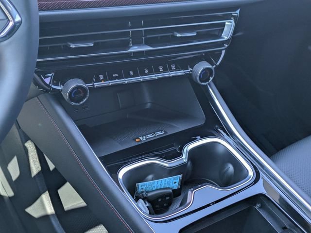 New 2026 Chevrolet Traverse Z71 w/ Enhanced Driving Package AWD/4WD image 21