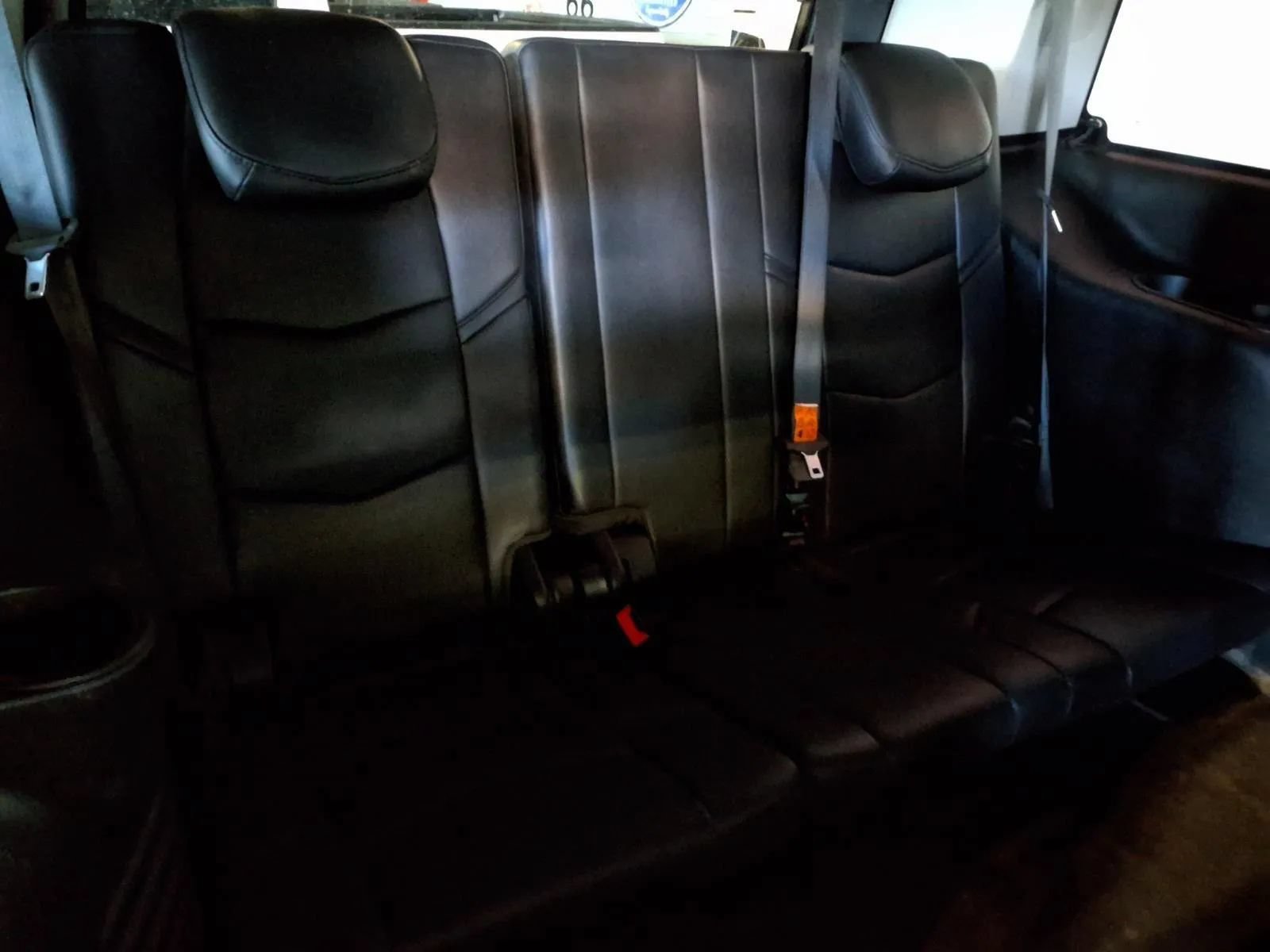 Used 2020 Cadillac Escalade Luxury AWD/4WD image 11