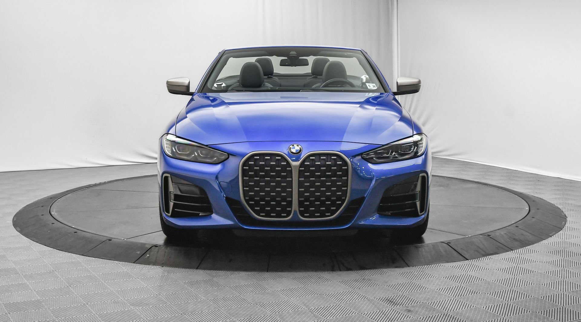 Used 2024 BMW 440i xDrive Convertible image 3