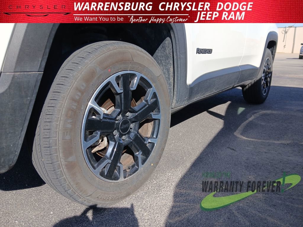 Used 2023 Jeep Renegade Latitude image 13