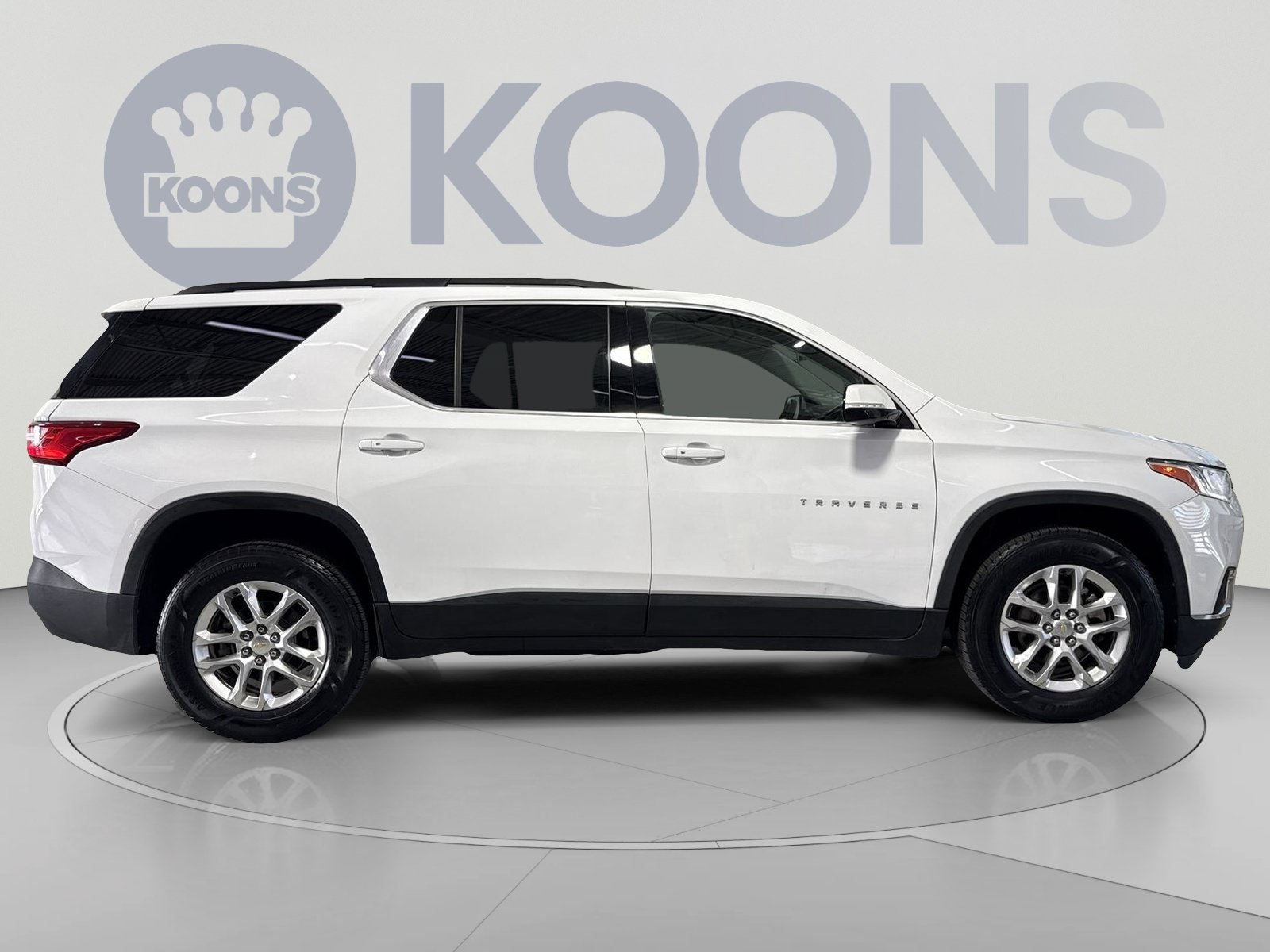 Used 2019 Chevrolet Traverse LT FWD image 12