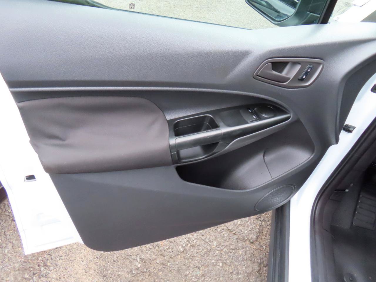 Used 2017 Ford Transit Connect XL FWD image 6