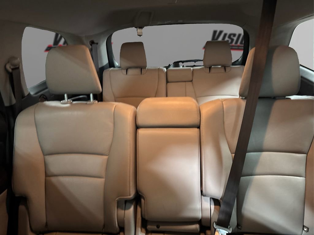 Used 2017 Honda Pilot Touring image 19