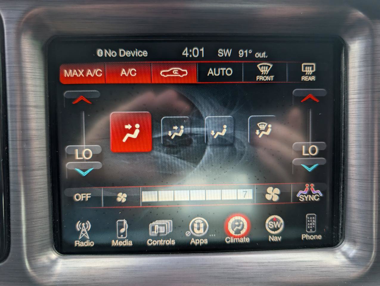 Used 2016 Dodge Challenger SXT RWD image 27