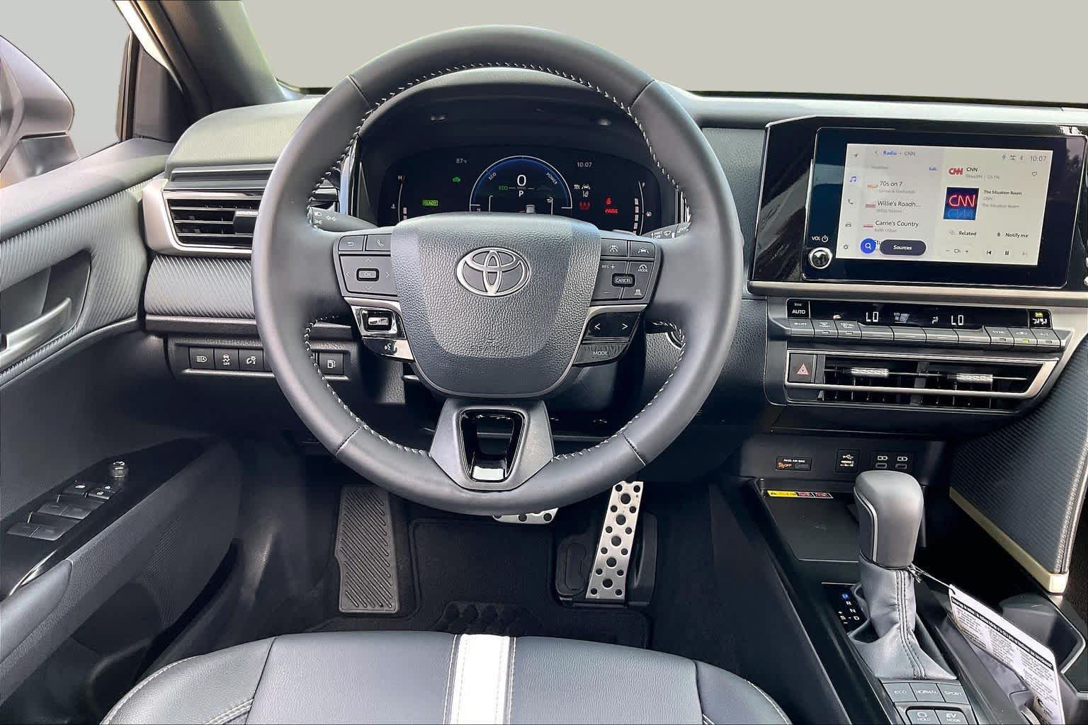 Used 2026 Toyota Camry Hybrid w/ Convenience Package FWD image 6