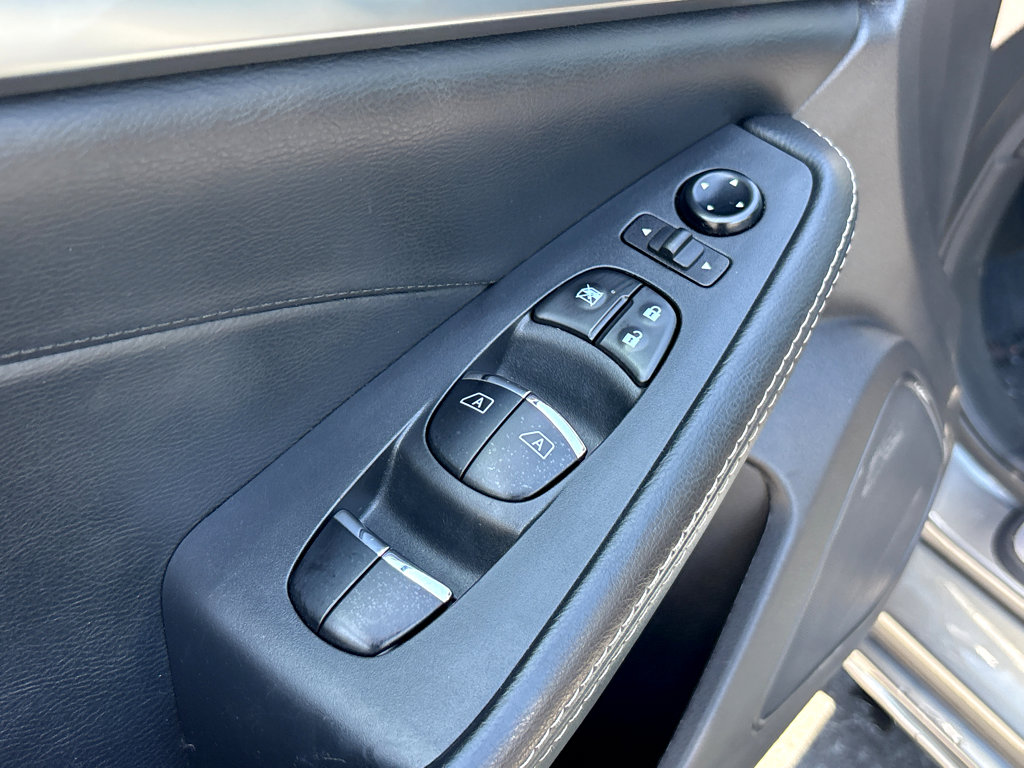 Used 2023 Nissan Maxima SV w/ Floor Mat Group image 21