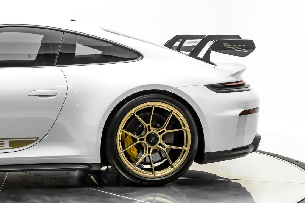 Used 2026 Porsche 911 GT3 w/ Weissach Package RWD image 13
