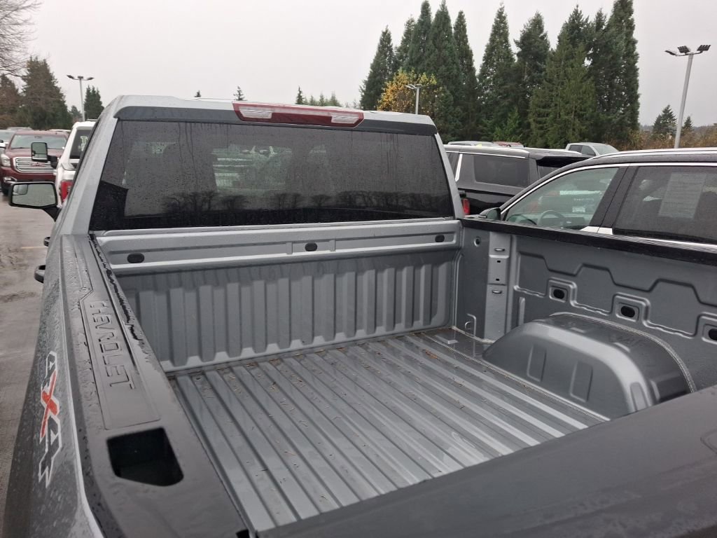 Used 2025 Chevrolet Silverado 1500 Custom w/ Turbomax Blackout Package image 10