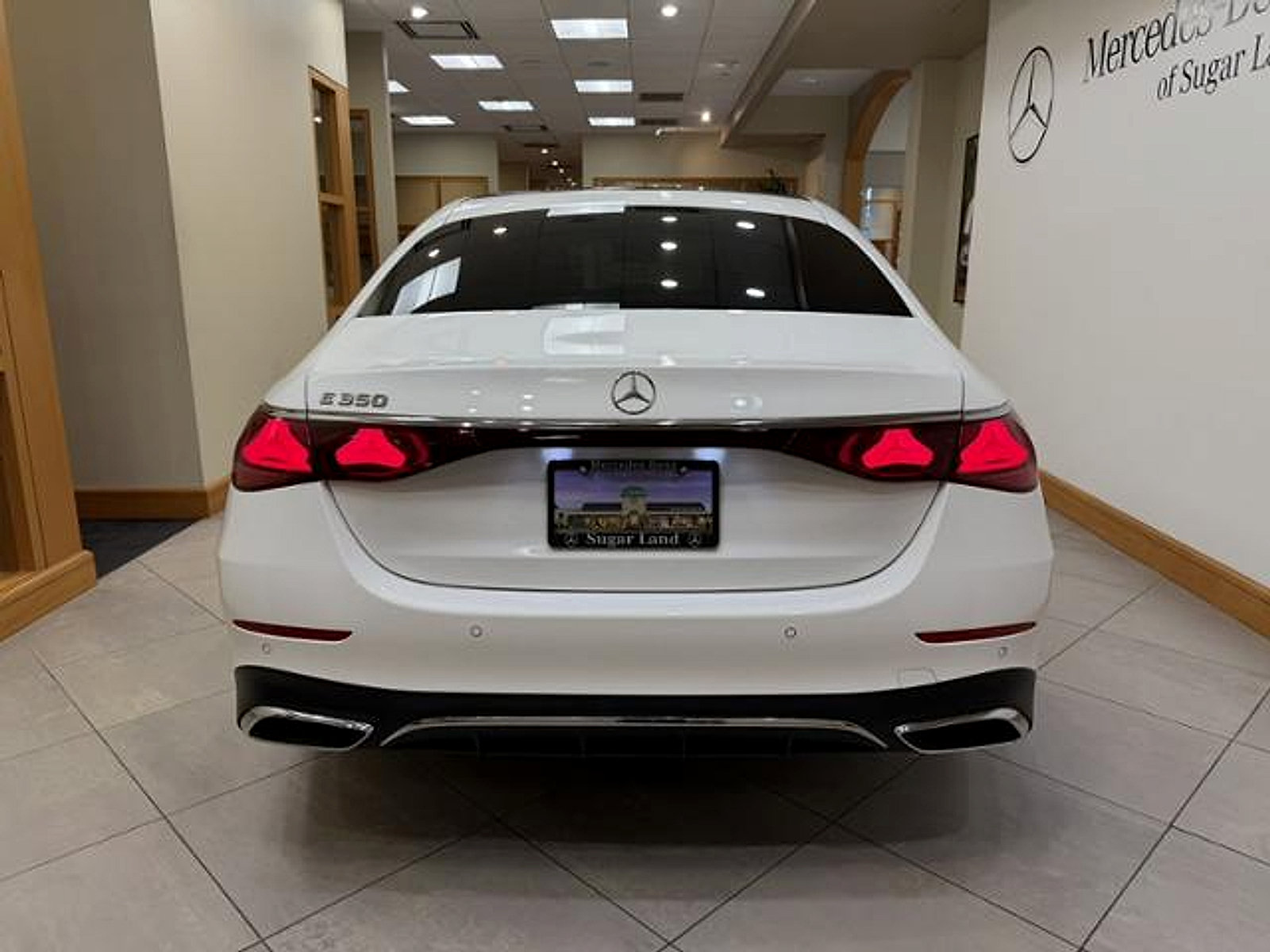 Used 2025 Mercedes-Benz E 350 Sedan w/ Winter Package image 4