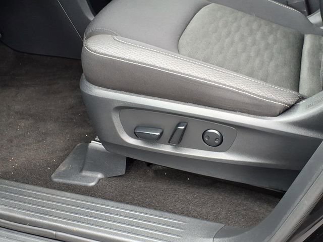 Used 2025 Nissan Pathfinder SV AWD/4WD image 3