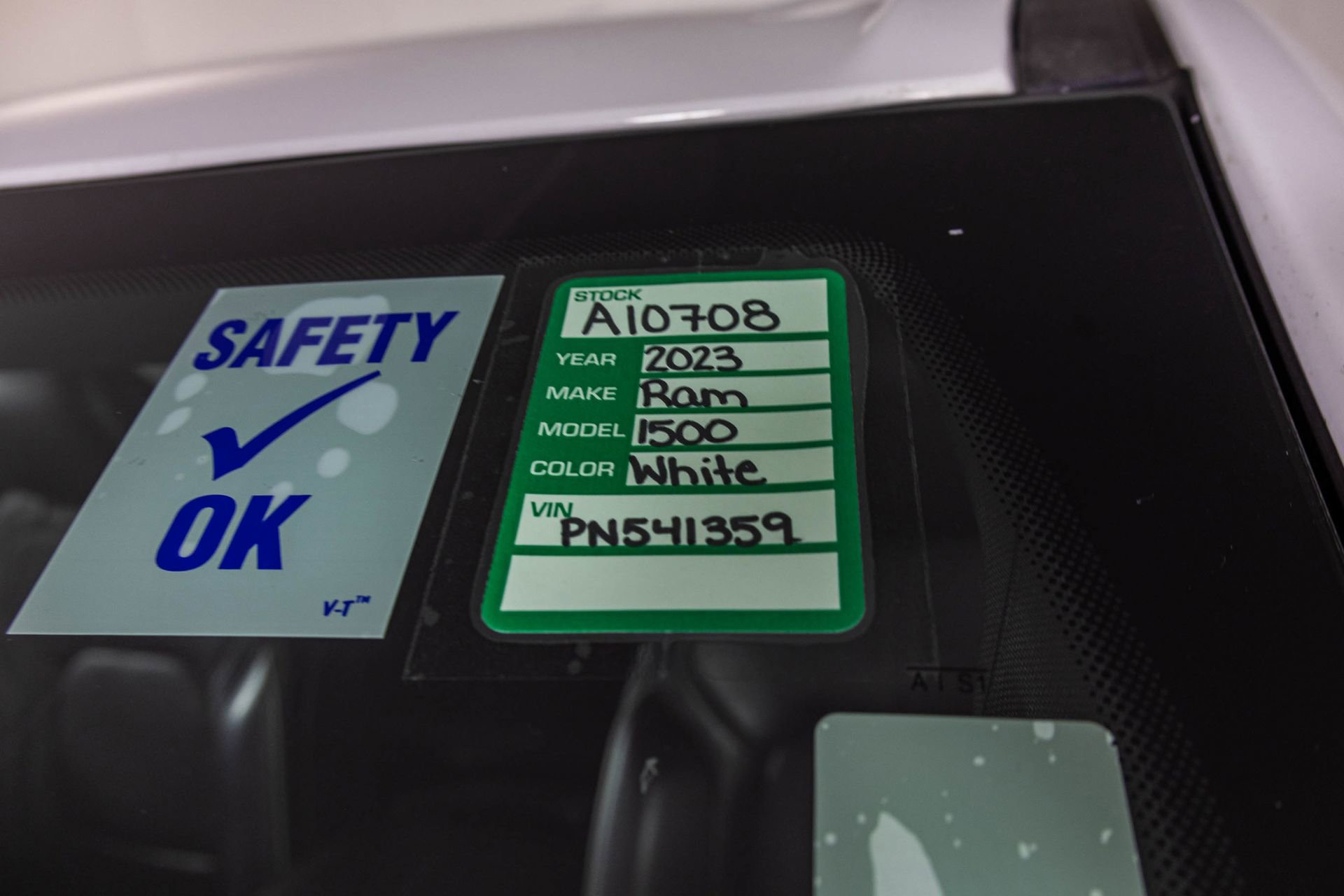 Used 2023 RAM 1500 Limited w/ Body Color Bumper Group image 40