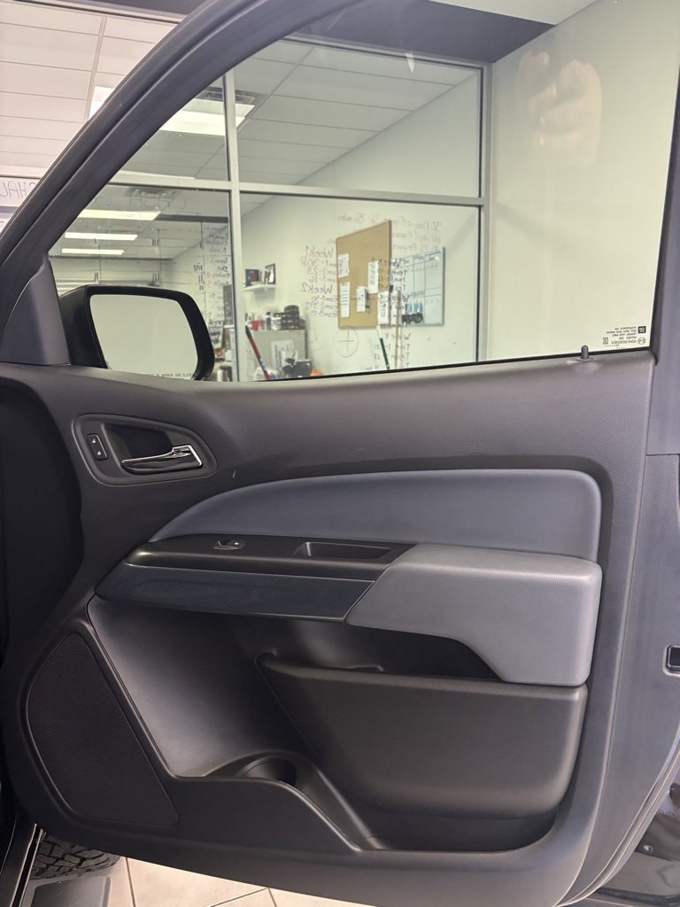 Certified 2022 Chevrolet Colorado Z71 w/ Z71 Midnight Edition image 18