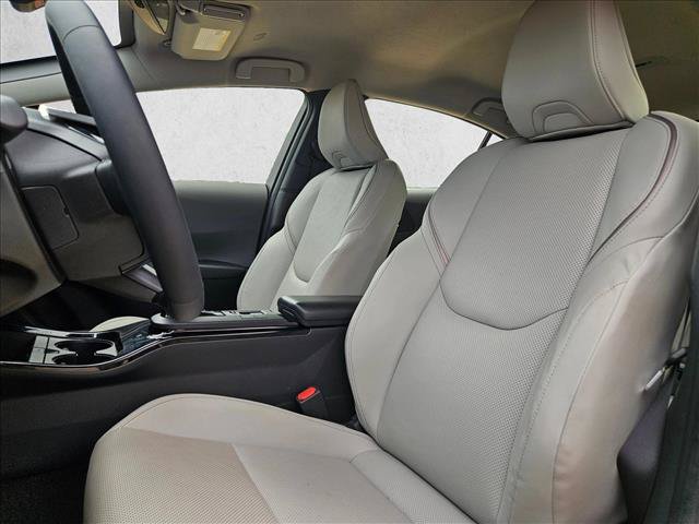 Used 2024 Toyota Prius XLE FWD image 15