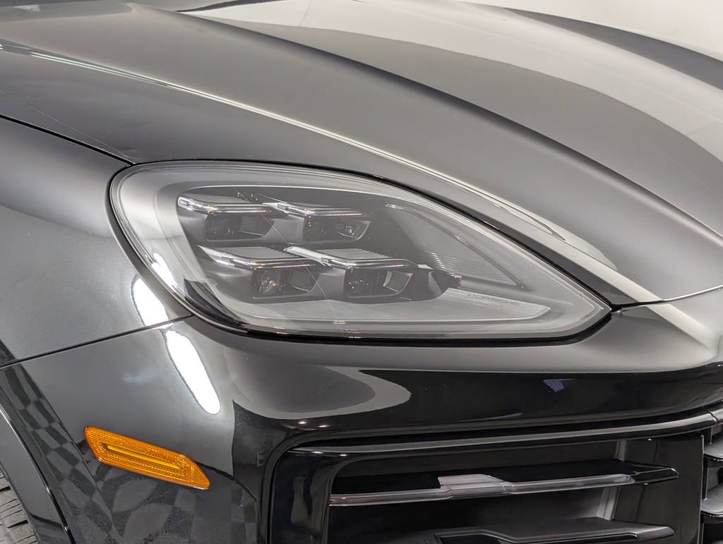 New 2026 Porsche Cayenne Coupe image 16