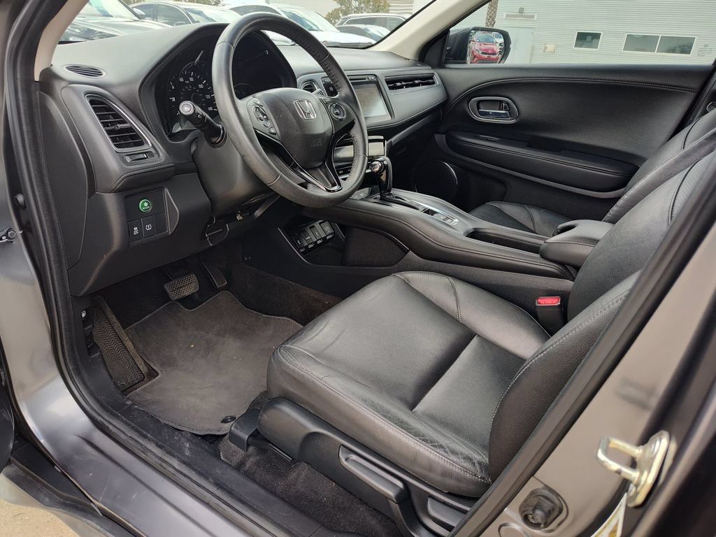 Used 2016 Honda HR-V EX-L image 2