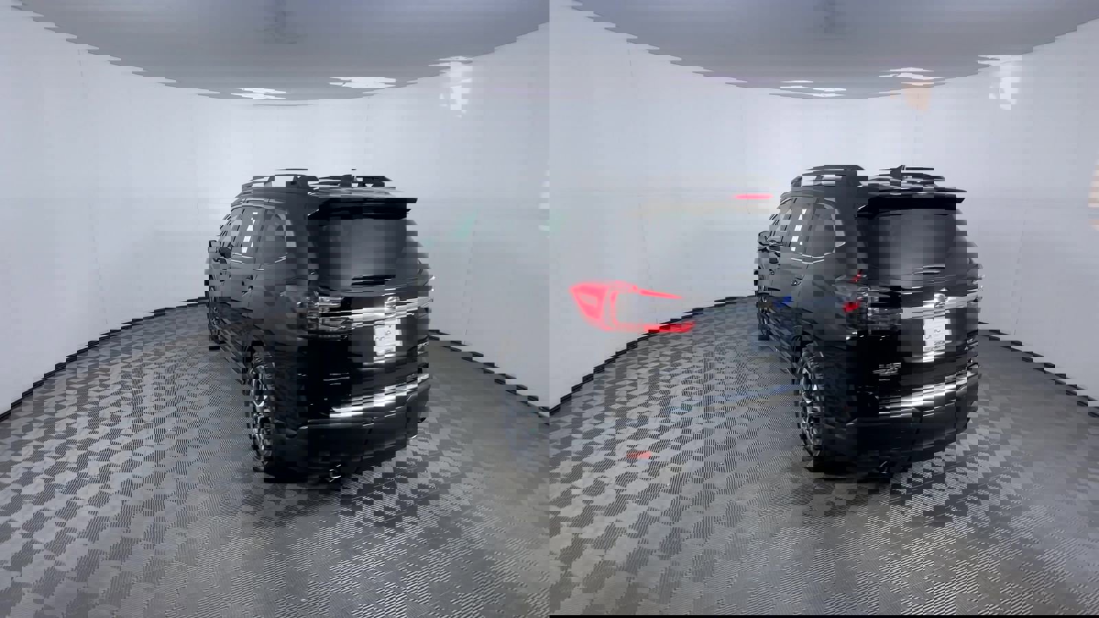 Used 2023 Subaru Ascent Limited w/ Technology Package image 7