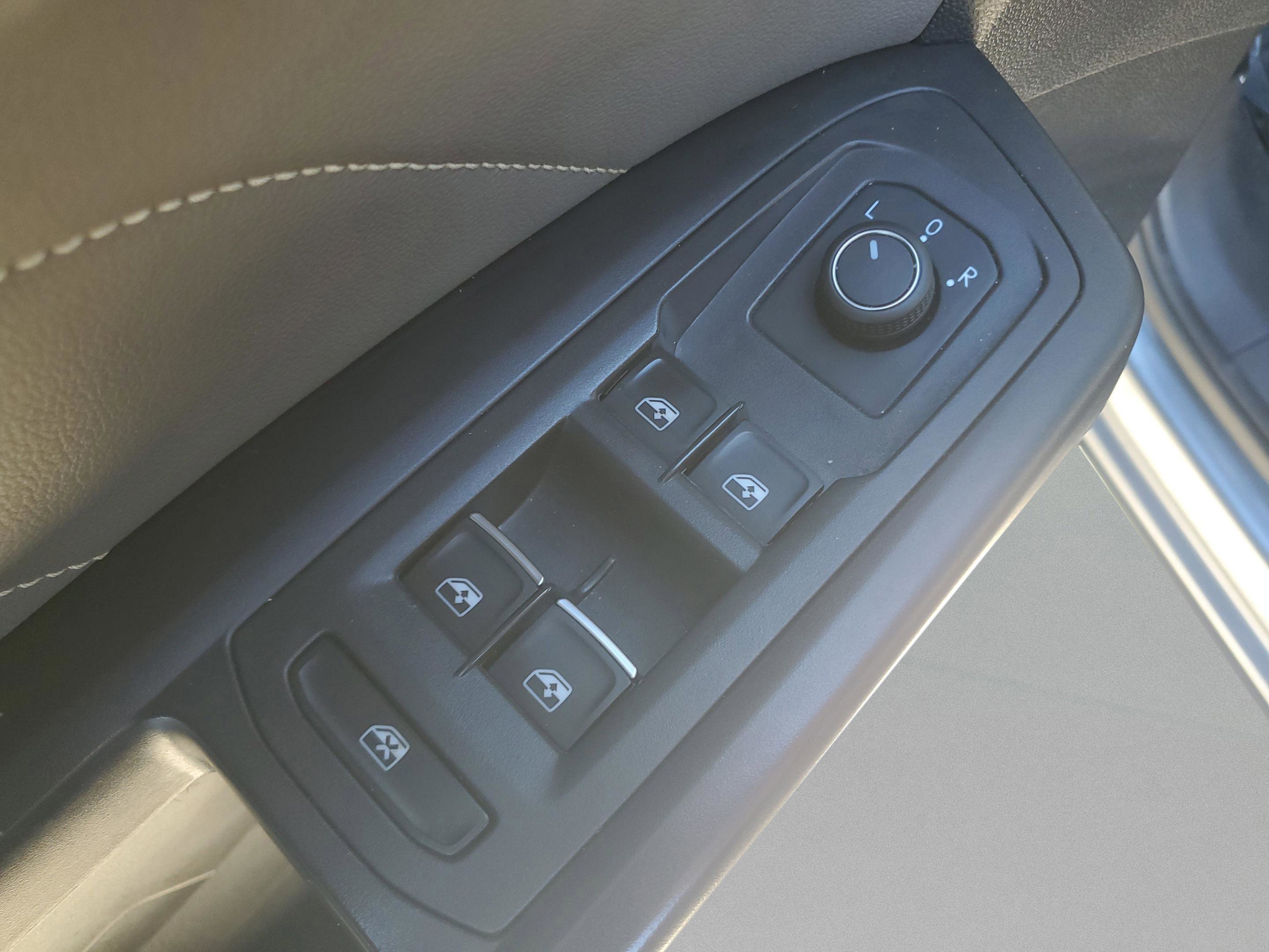 Used 2019 Volkswagen Atlas SEL image 18