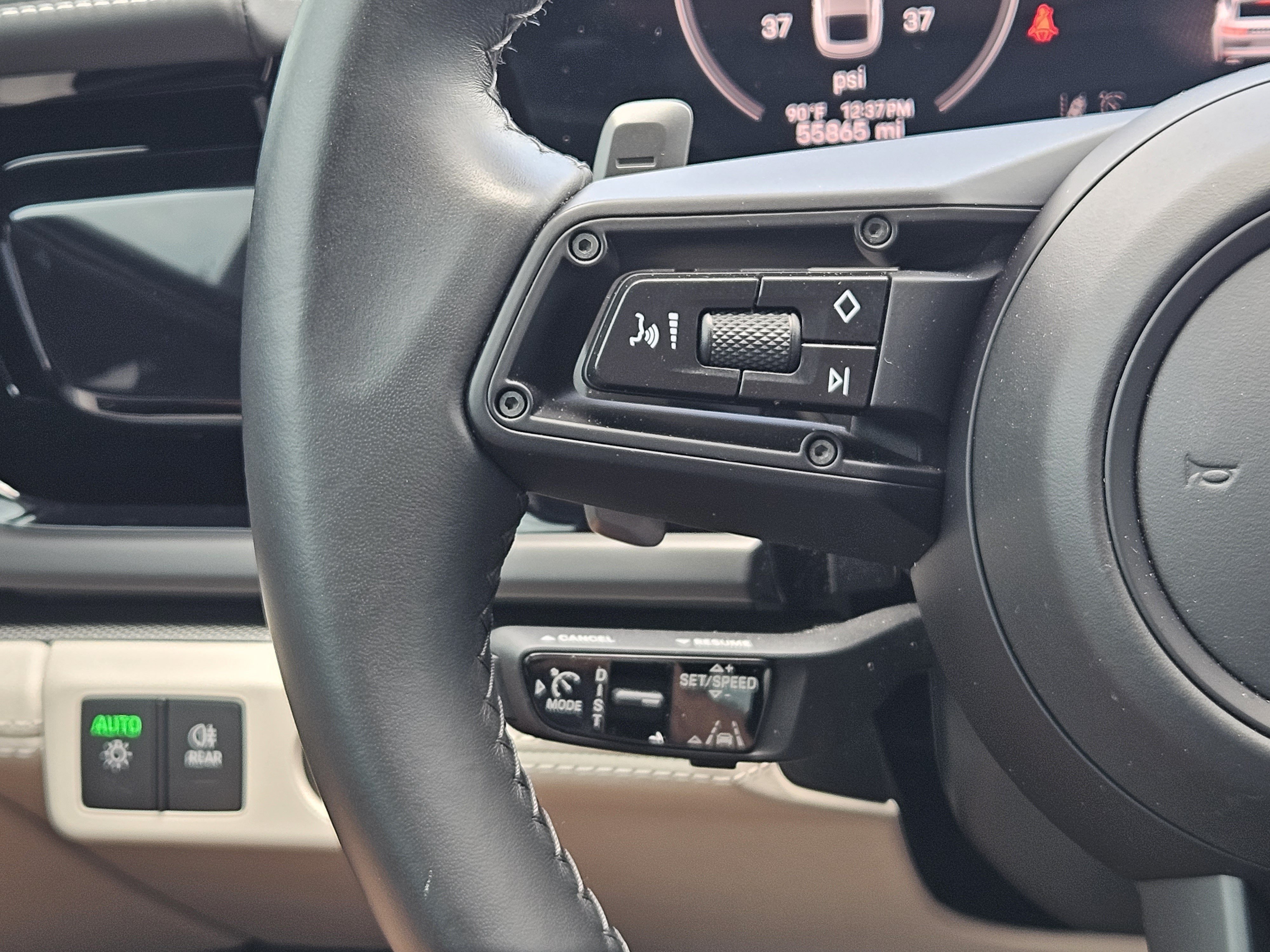 Certified 2024 Porsche Panamera 4 AWD/4WD image 26