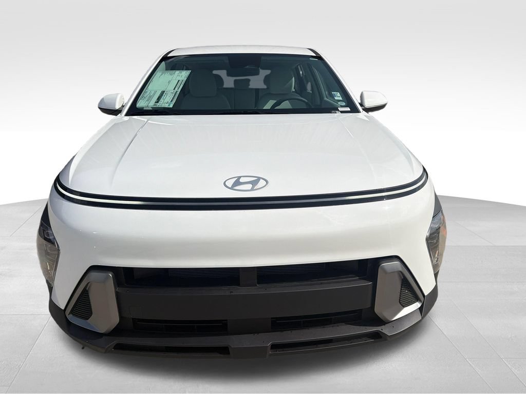 New 2027 Hyundai Kona SE FWD image 11