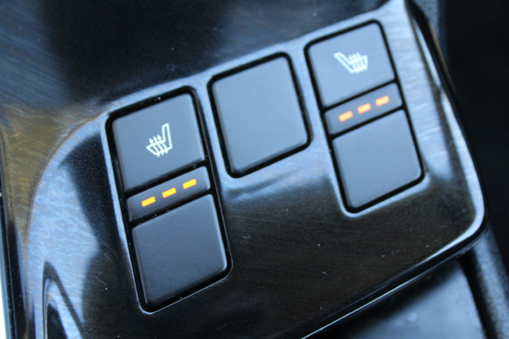 Certified 2025 Kia Sportage EX FWD image 36