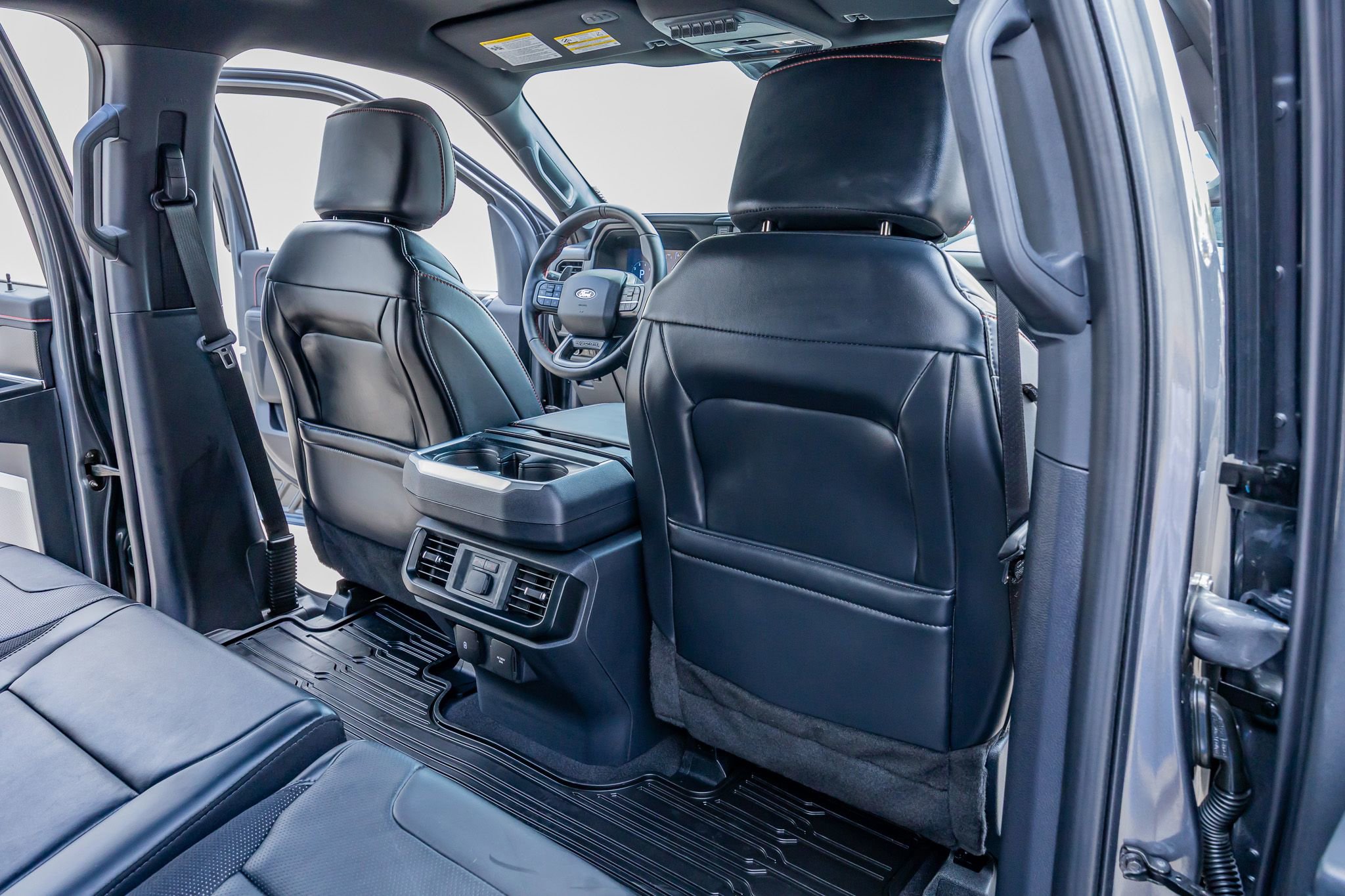 Used 2025 Ford F150 Raptor AWD/4WD image 33