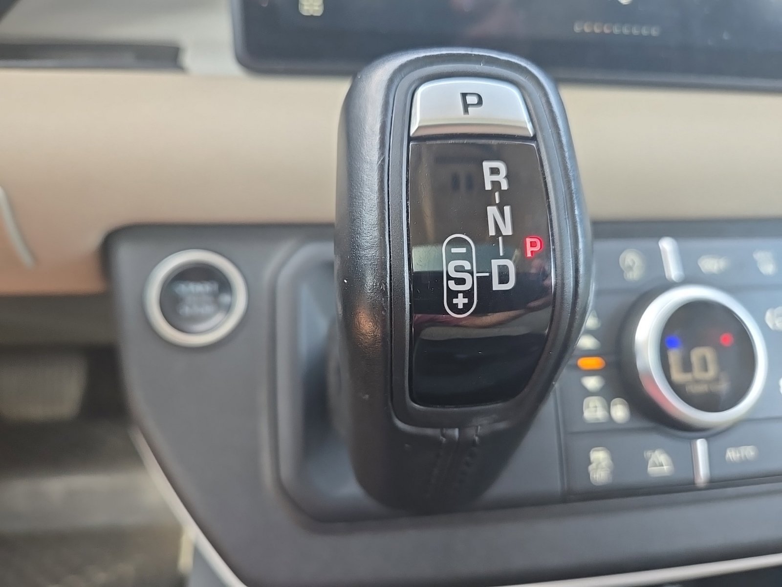 Used 2022 Land Rover Defender 110 SE AWD/4WD image 16