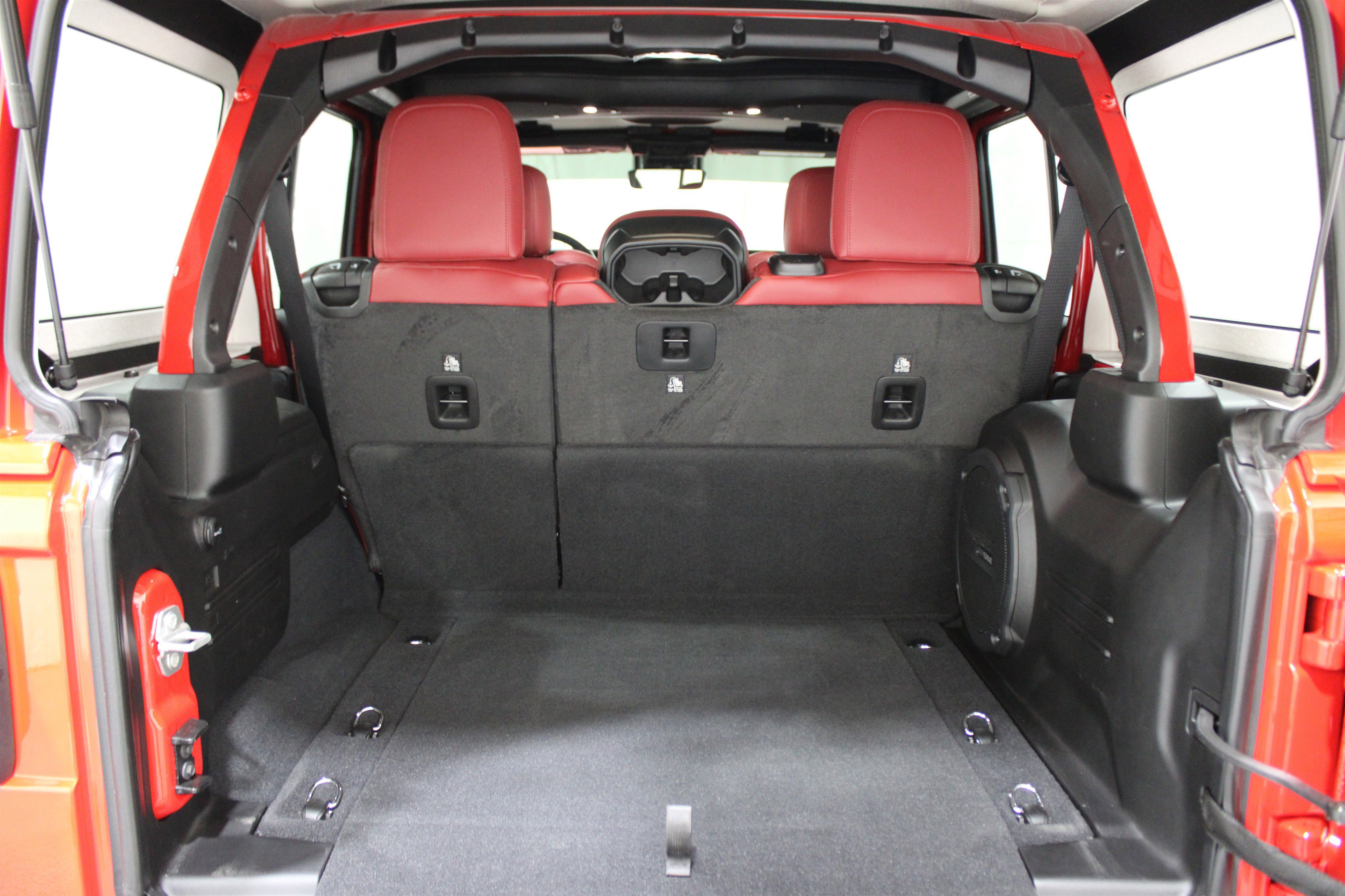 Used 2024 Jeep Wrangler Unlimited Rubicon 392 image 28