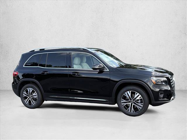 Used 2025 Mercedes-Benz GLB 250 image 4