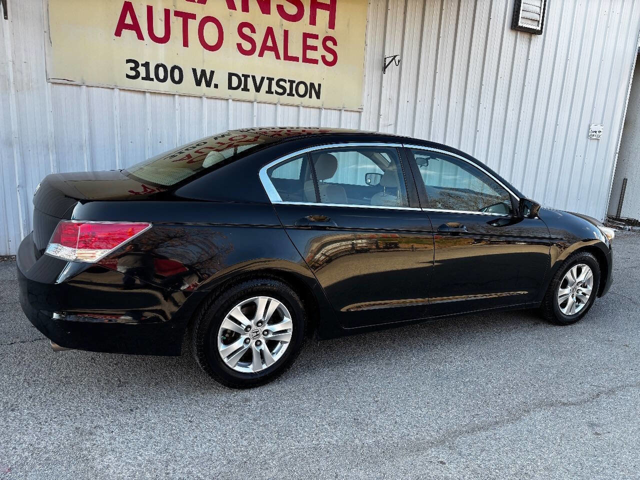 Used 2010 Honda Accord LX-P image 2