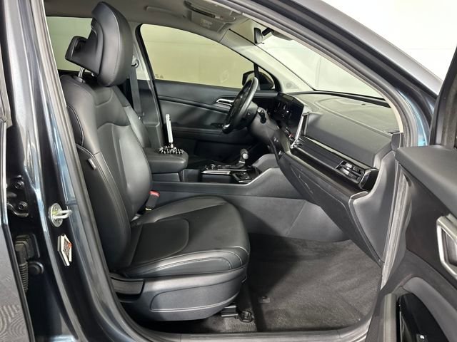 Used 2023 Kia Sportage EX image 28