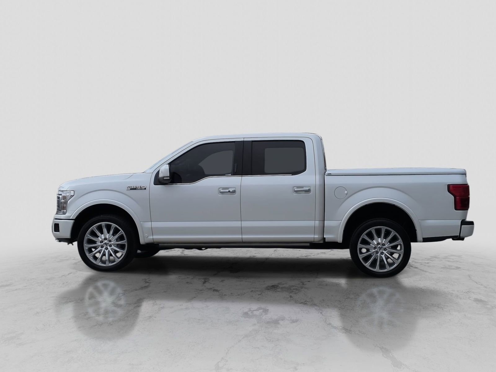Used 2018 Ford F150 Limited image 3
