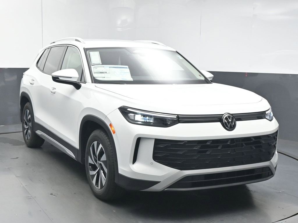 New 2026 Volkswagen Tiguan S image 2