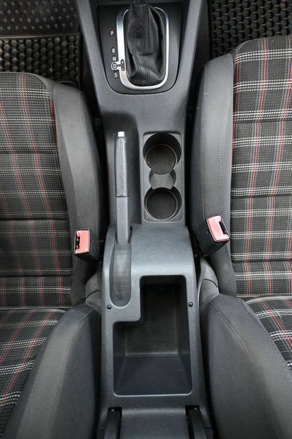 Used 2006 Volkswagen GTI 2.0T 2-Door image 31