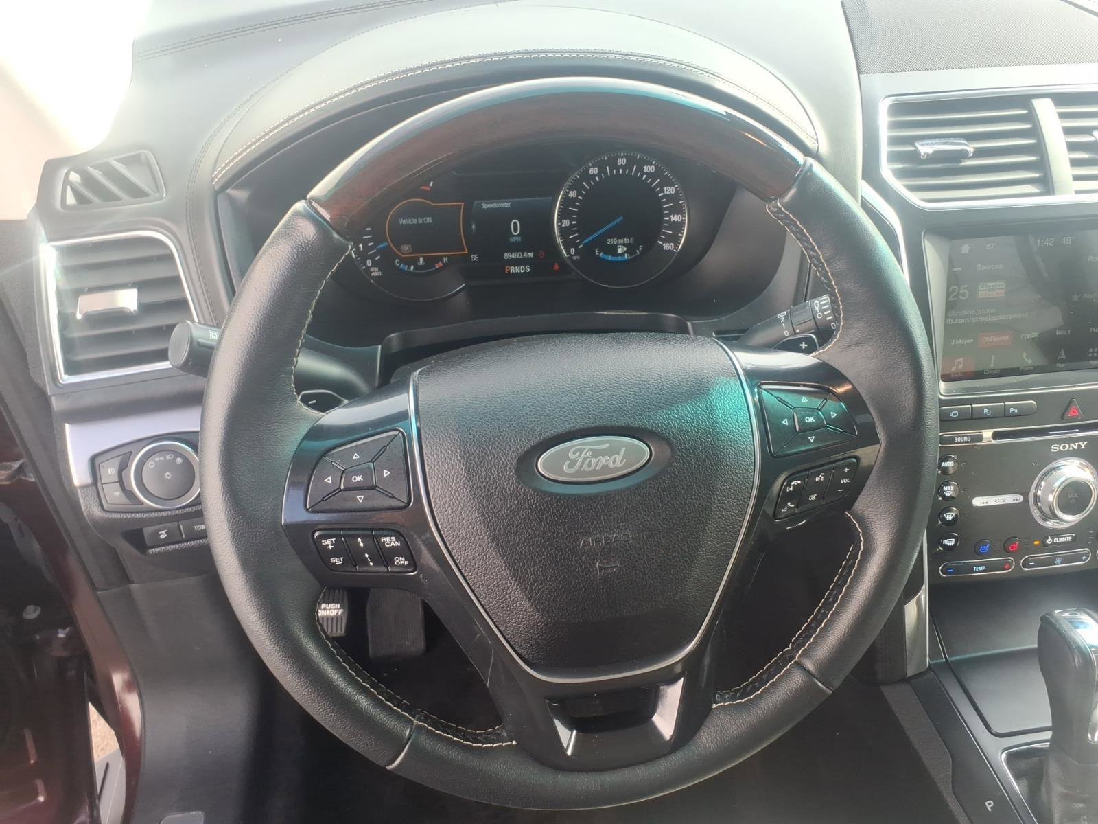 Used 2018 Ford Explorer Platinum image 15