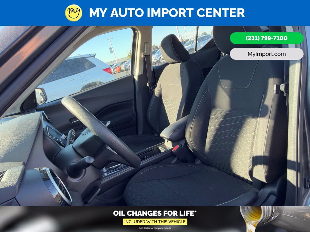 Used 2021 Nissan Kicks SV FWD image 13