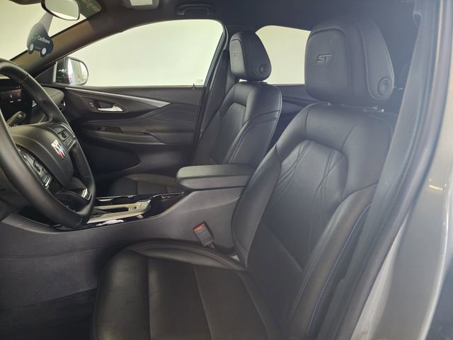 Certified 2025 Buick Envista Sport Touring FWD image 12