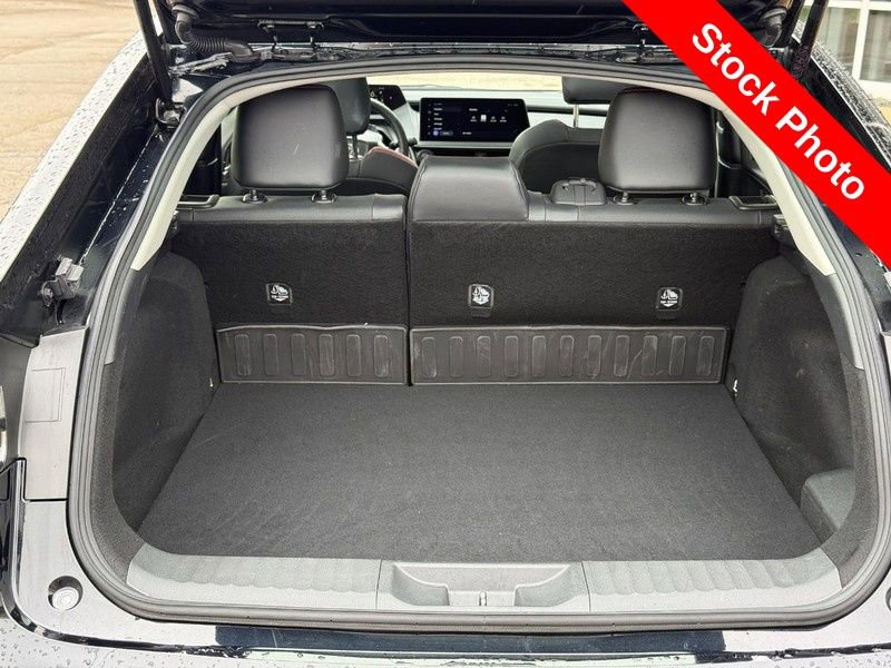 Used 2024 Toyota Prius Prime FWD image 9
