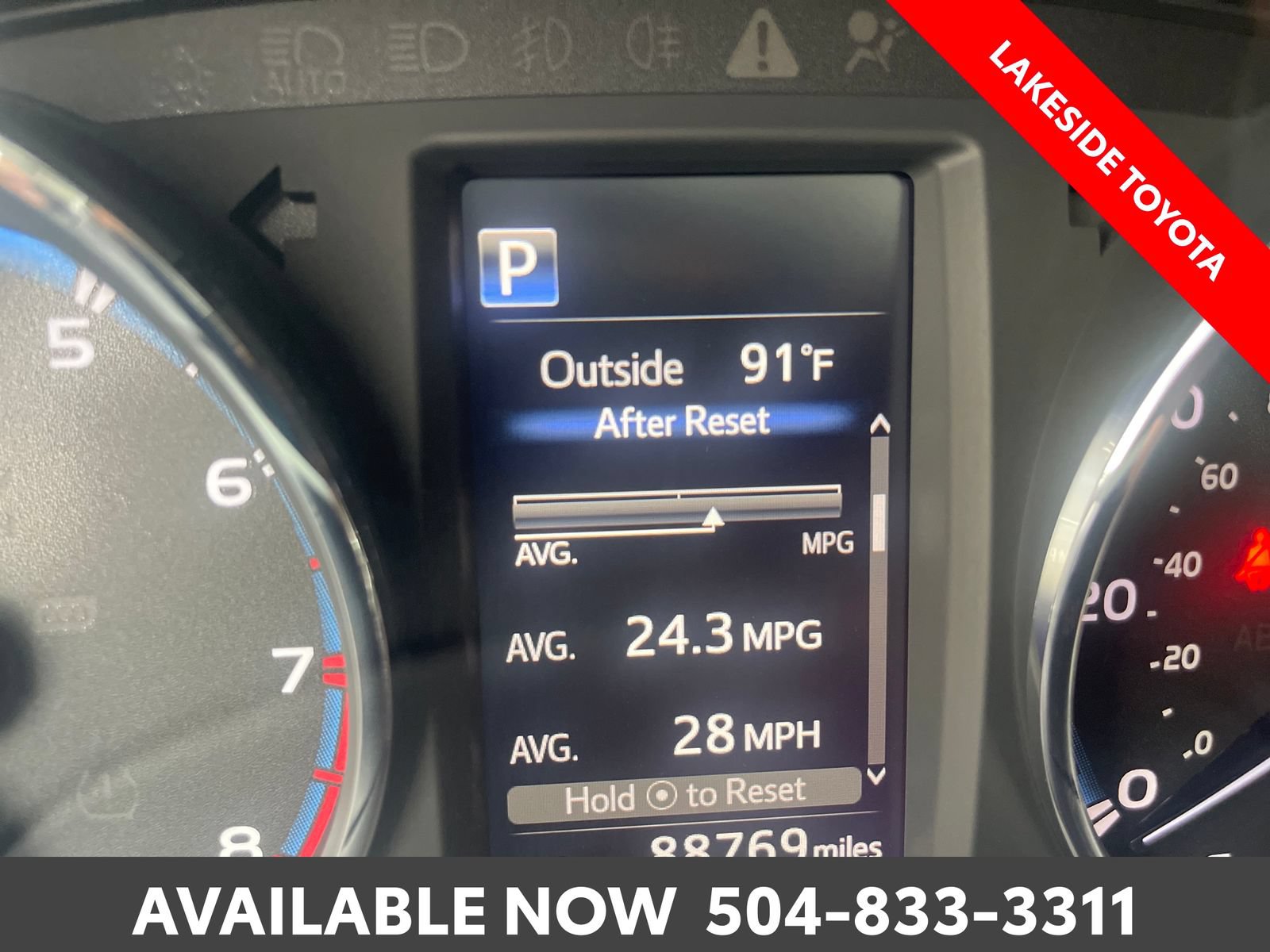 Used 2018 Toyota RAV4 Limited w/ Advanced Technology Package FWD image 37