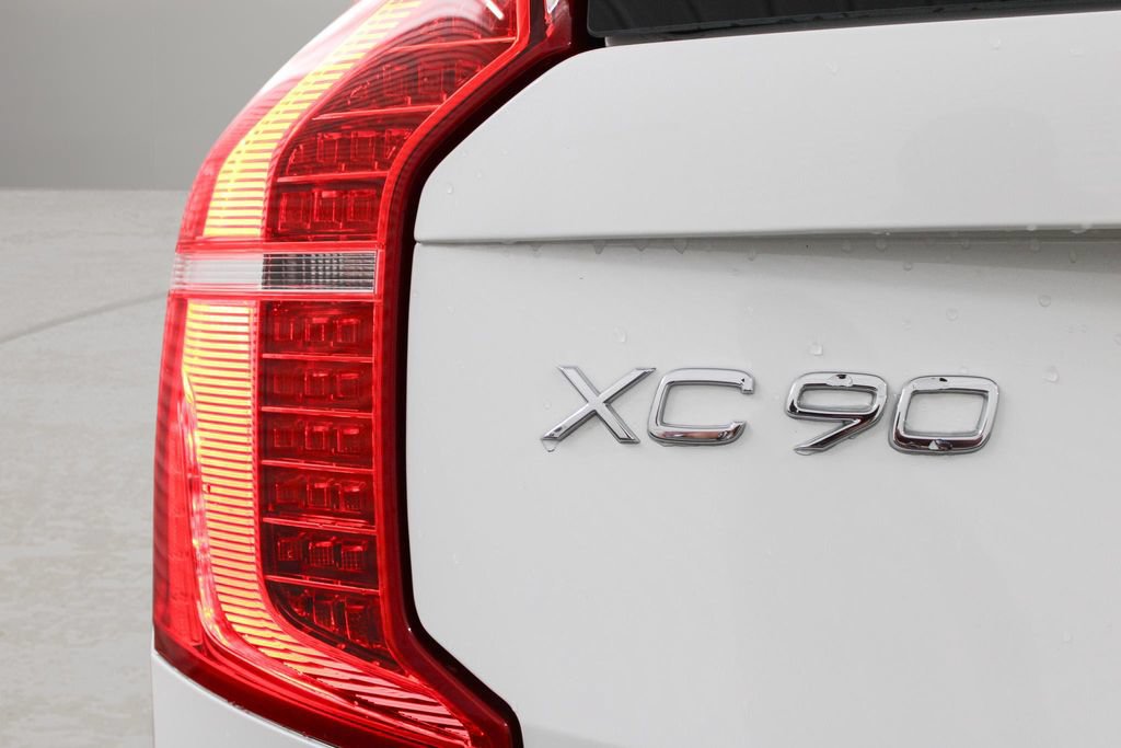 Certified 2024 Volvo XC90 B6 Ultimate w/ Lounge Package AWD/4WD image 35