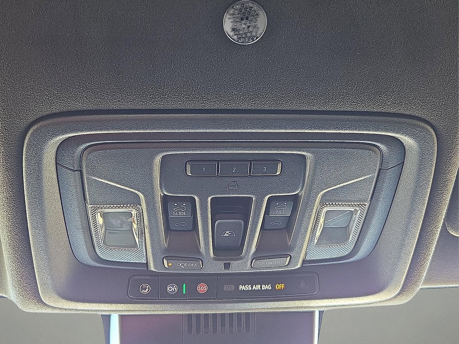 Used 2025 GMC Sierra 1500 AT4X image 21