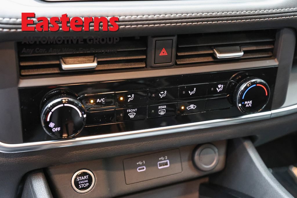 Used 2023 Nissan Rogue S AWD/4WD image 19