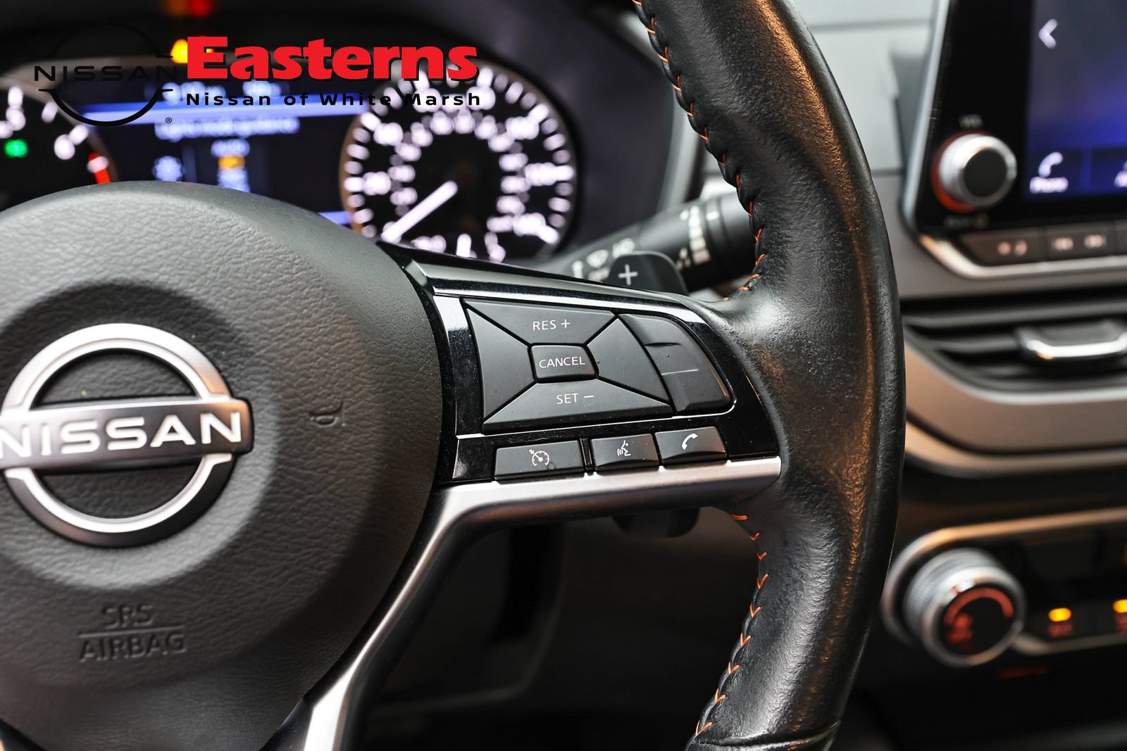 Used 2023 Nissan Altima 2.5 SR FWD image 16