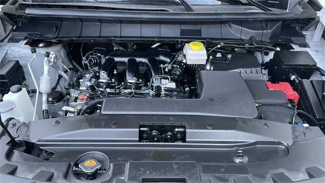 Used 2025 Nissan Pathfinder Platinum image 27