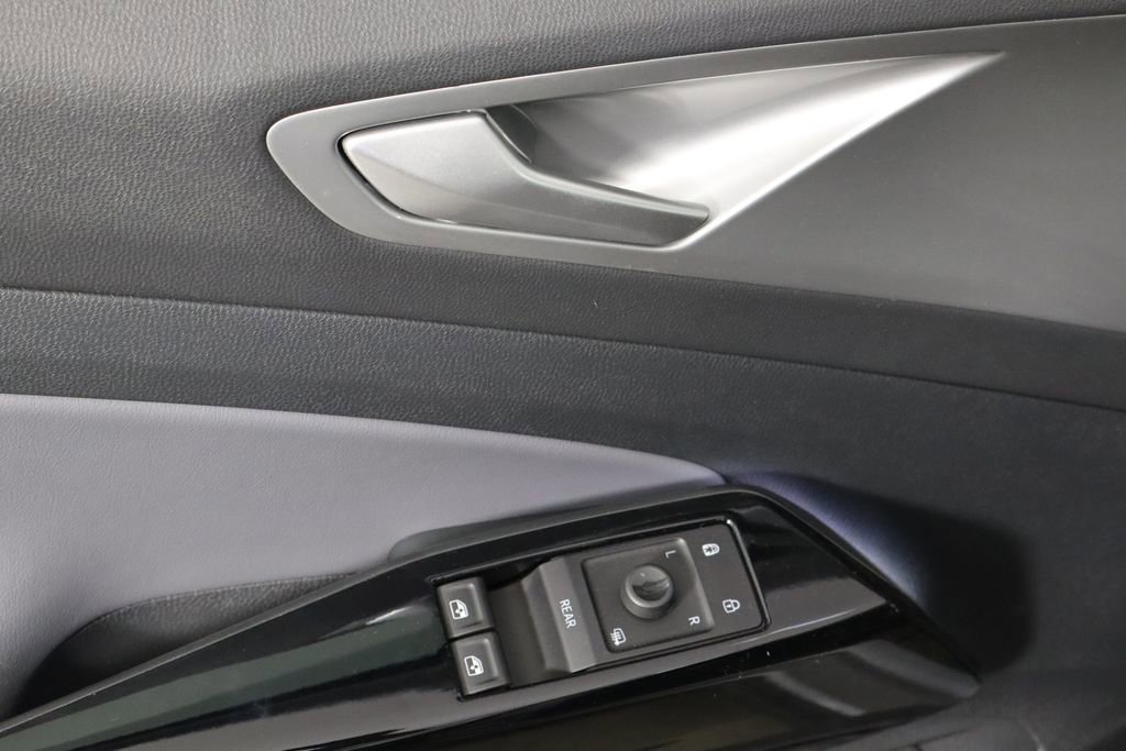 Used 2023 Volkswagen ID.4 Pro S AWD/4WD image 20